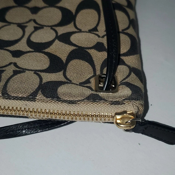 COACH Madison Signature Print Slim File Bag Crossbody Shoulder Bag Black\Tan - Picture 15 of 16